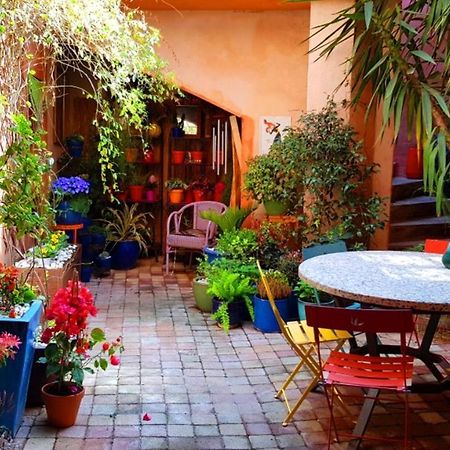 Petit Patio En Centre Ville Nîmes Eksteriør billede