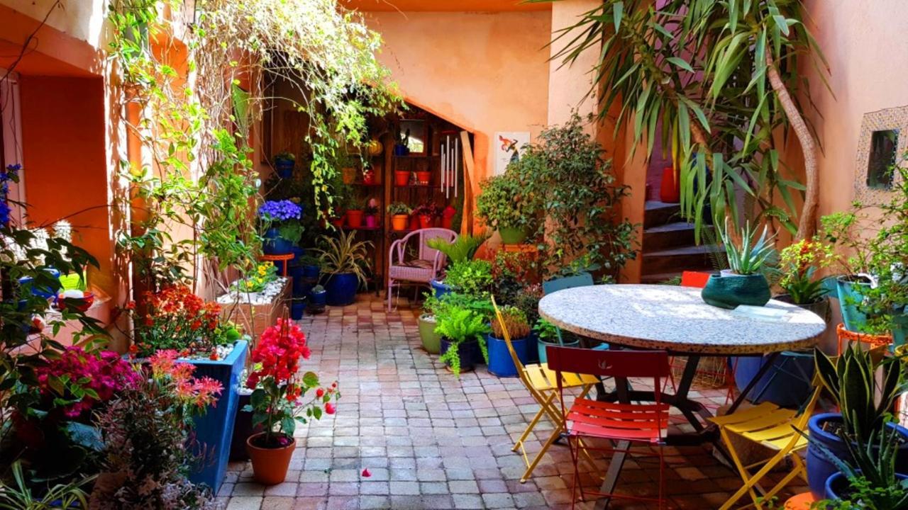 Petit Patio En Centre Ville Nîmes Eksteriør billede